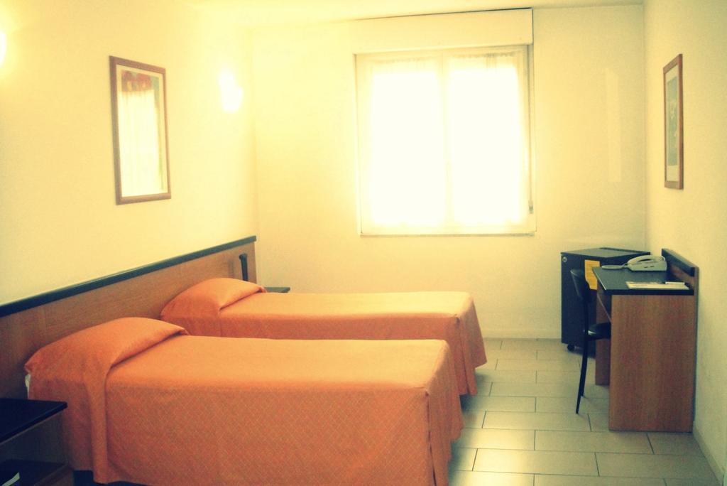 Hotel Scala Nord Mailand Zimmer foto