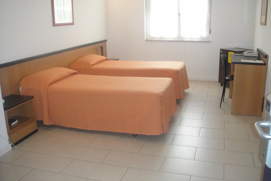 Hotel Scala Nord Mailand Zimmer foto